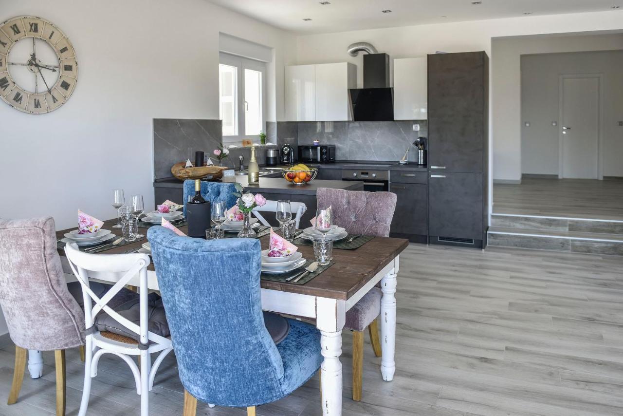 Moderner Bungalow Mit Meerblick Lun  Dış mekan fotoğraf